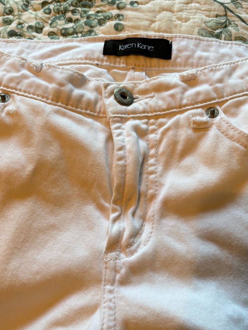 Karen Kane White High-Rise Jeans with Silver-Tone Hardware